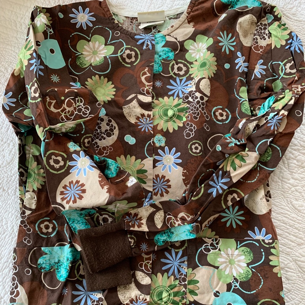 Scrub jacket